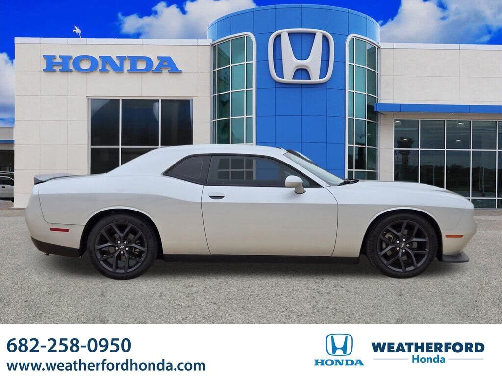 2022 DODGE Challenger