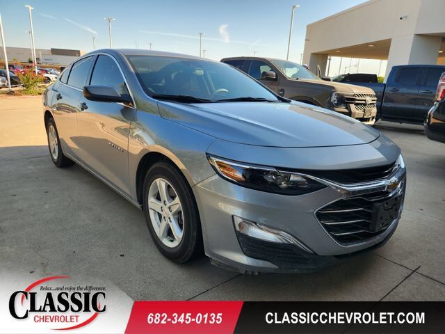 2024 CHEVROLET Malibu