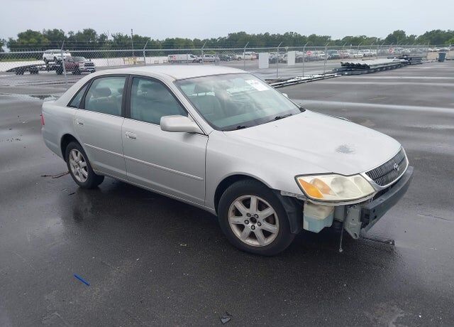 2002 TOYOTA Avalon