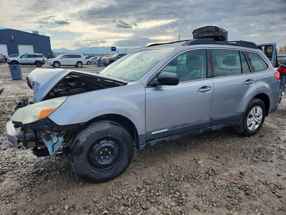 2010 SUBARU Outback