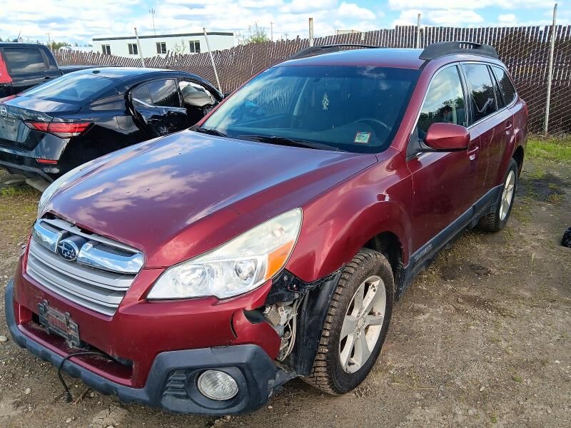 2013 SUBARU Outback