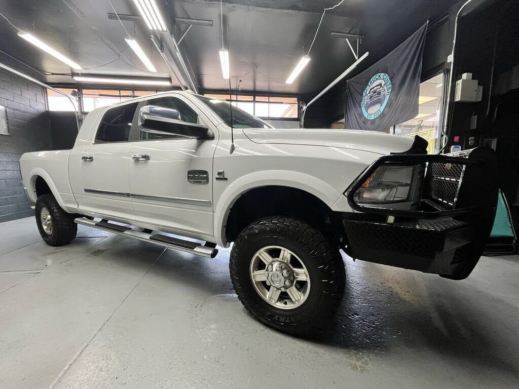 2012 DODGE Ram
