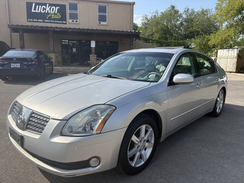 2004 NISSAN Maxima