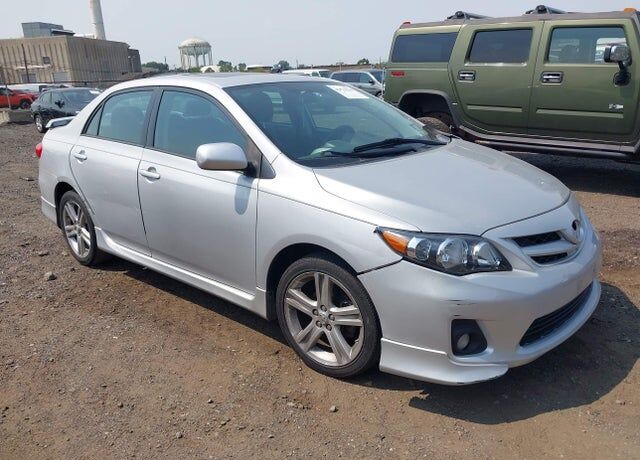 2013 TOYOTA Corolla
