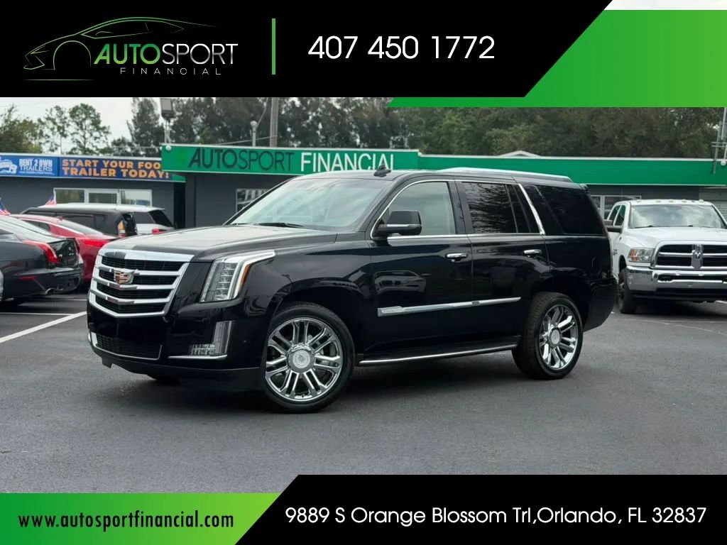 2017 CADILLAC Escalade