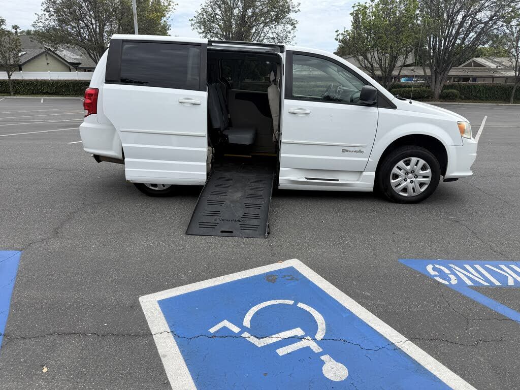 2015 DODGE Grand Caravan