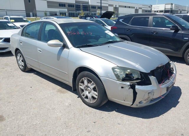 2005 NISSAN Altima