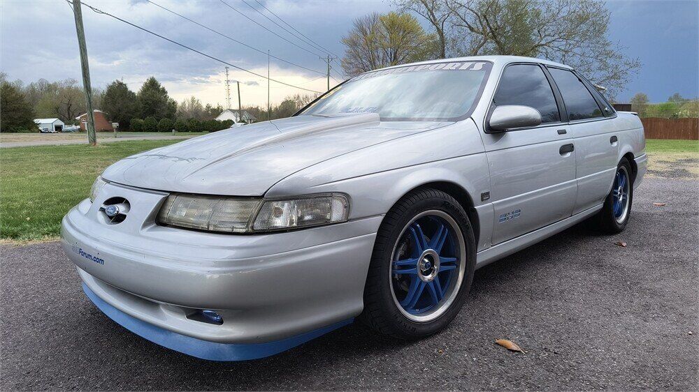 1993 FORD Taurus