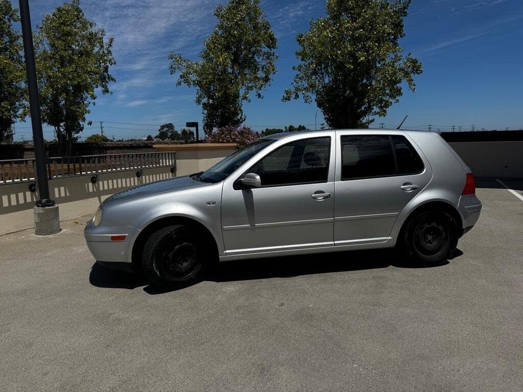 2001 VOLKSWAGEN Golf