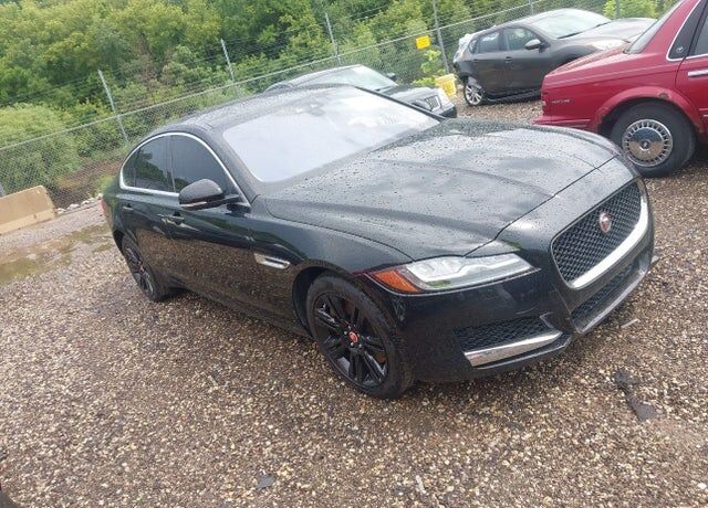 2017 JAGUAR XF