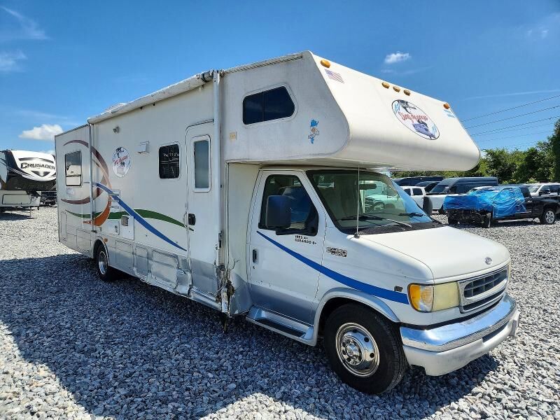 2002 FORD E-450