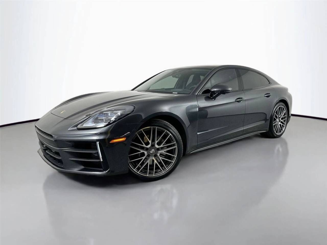 2024 PORSCHE Panamera