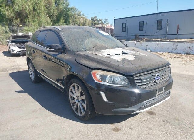 2017 VOLVO XC60