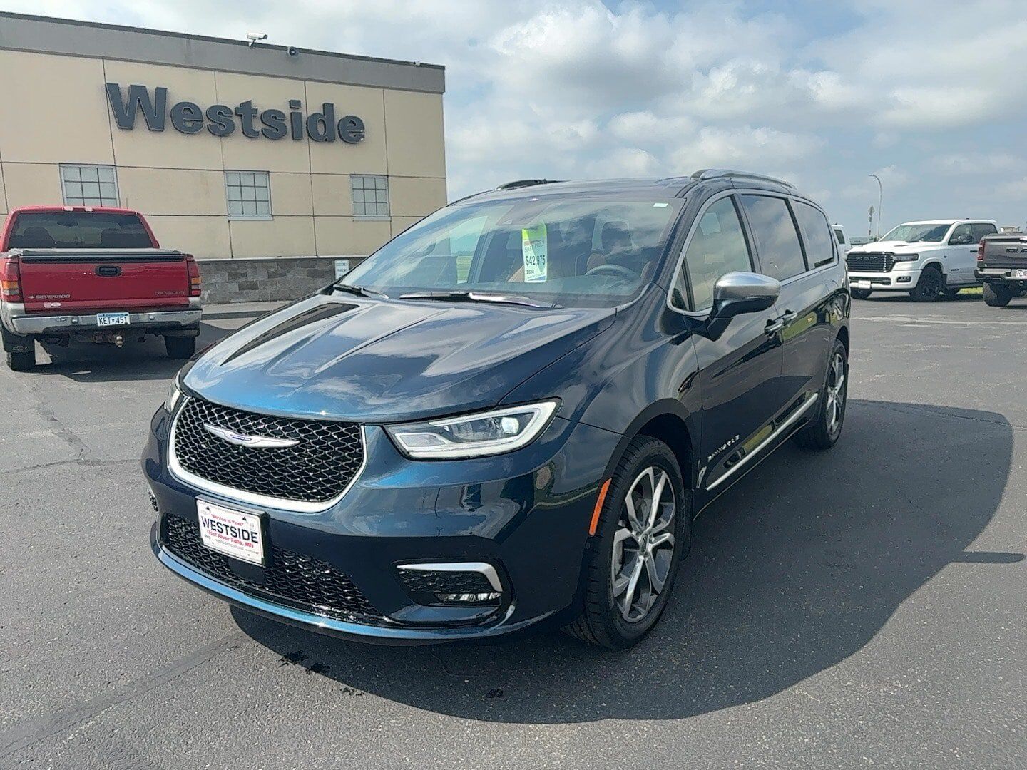 2024 CHRYSLER Pacifica