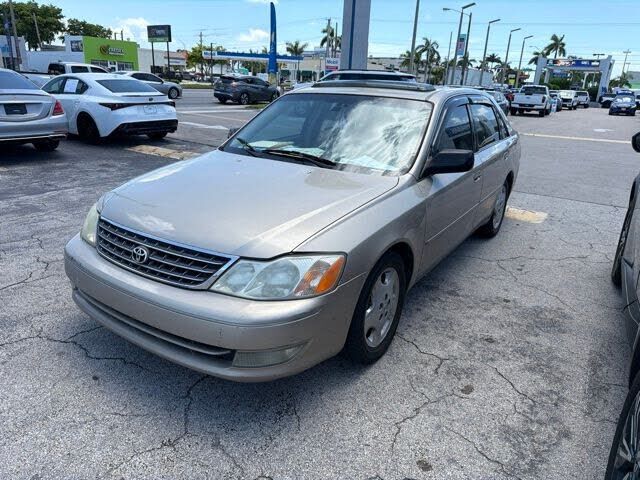 2004 TOYOTA Avalon