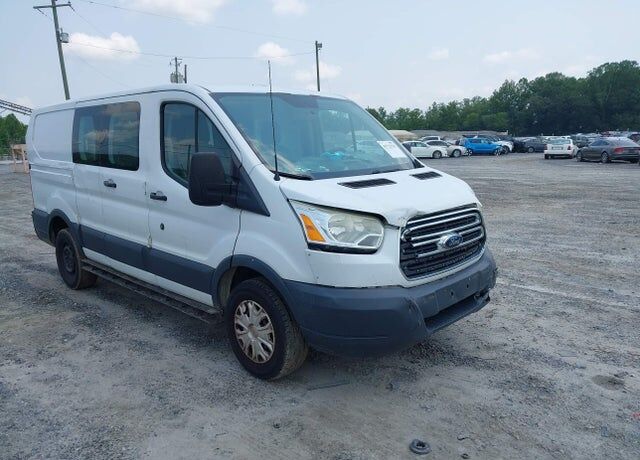 2015 FORD Transit