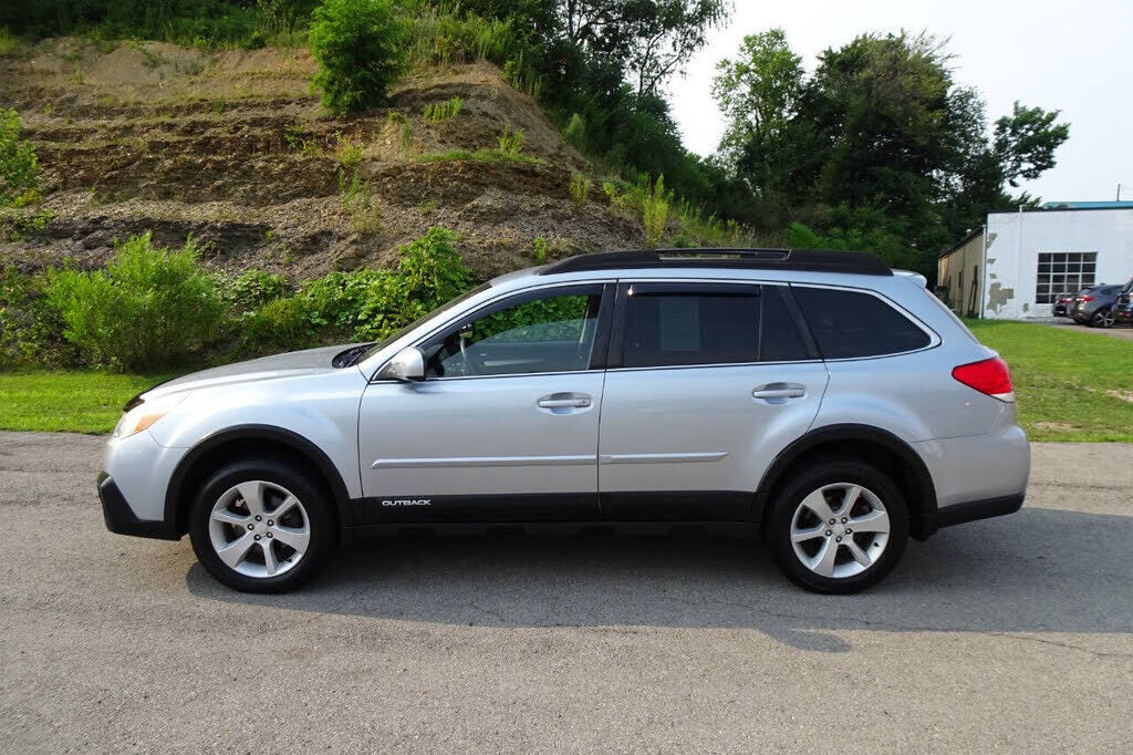 2014 SUBARU Outback