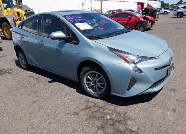 2018 TOYOTA PRIUS