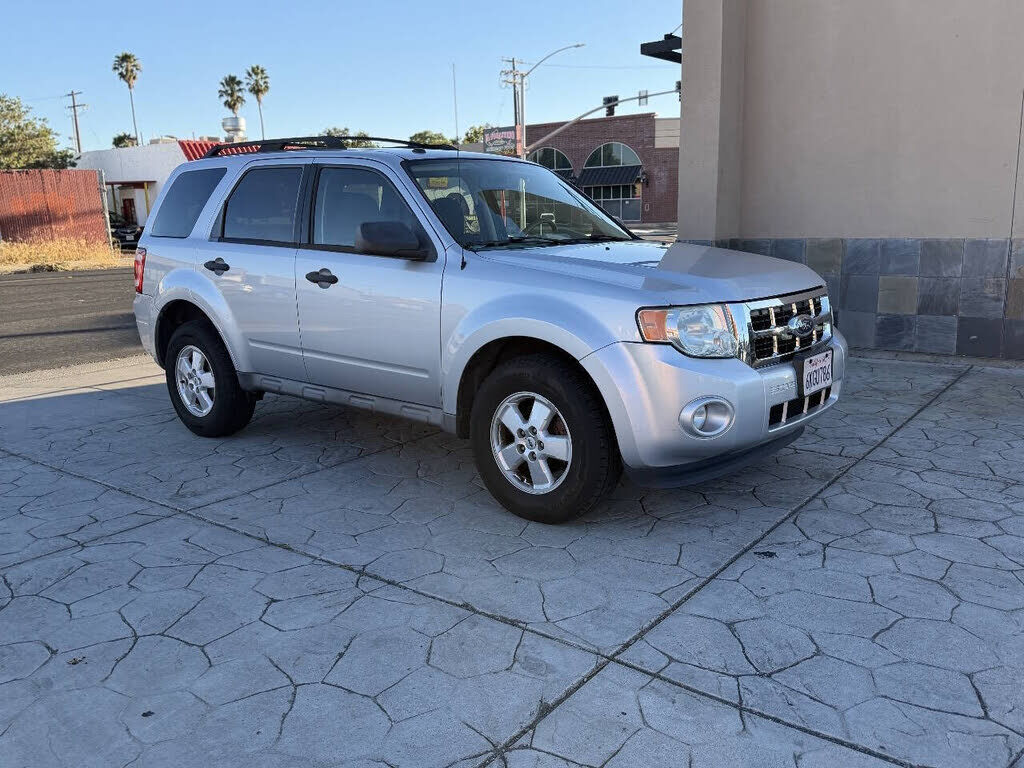2010 FORD Escape