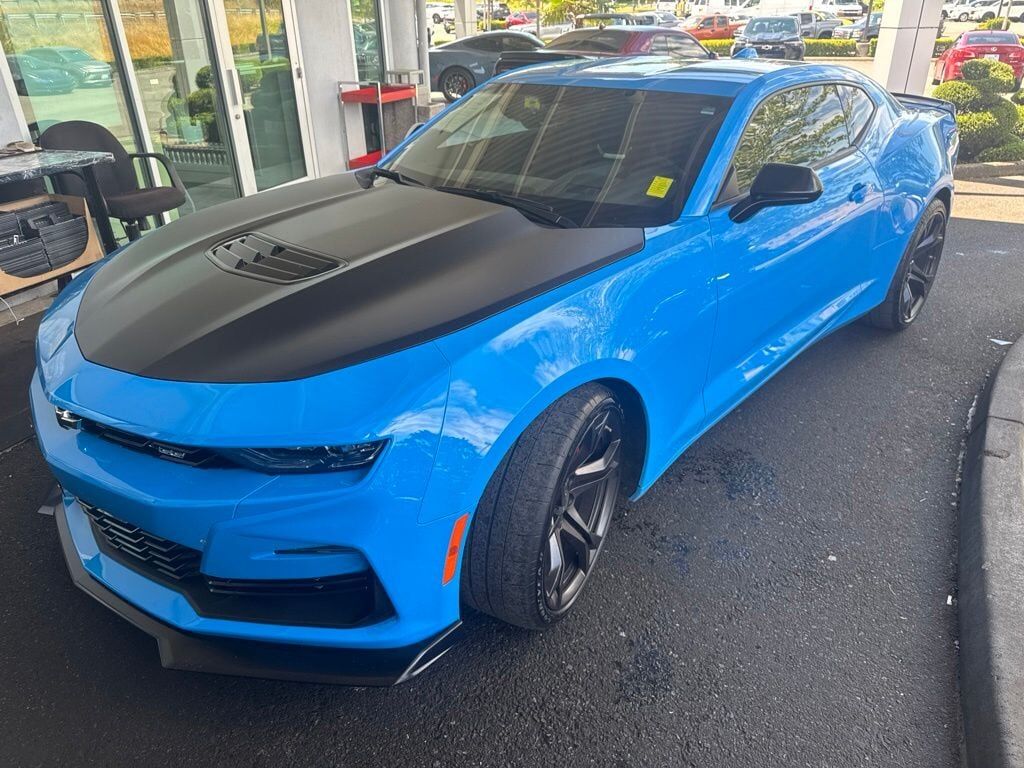 2023 CHEVROLET Camaro