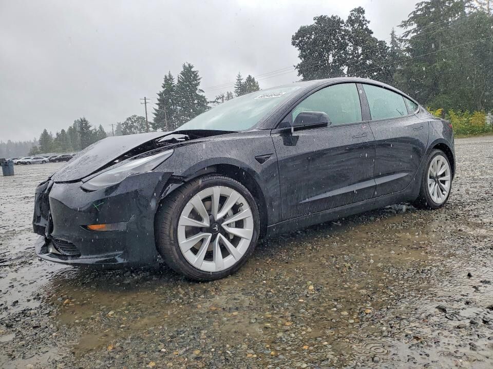 2022 TESLA Model 3