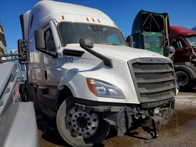 2021 FREIGHTLINER New Cascadia 126" Sleepercab