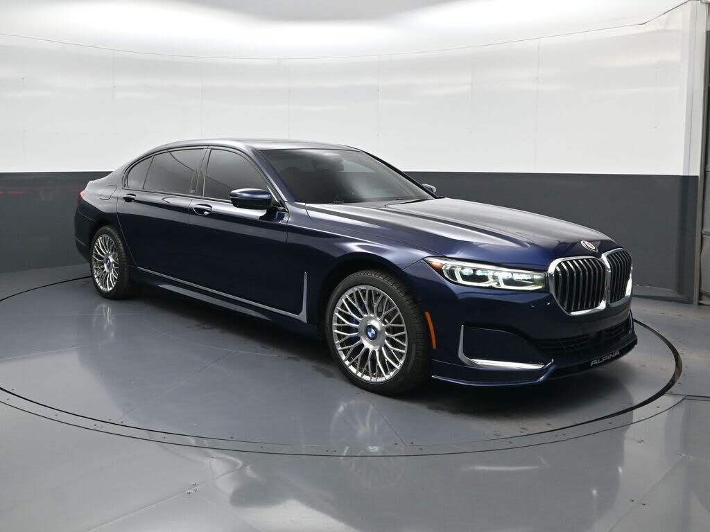 2022 BMW B7