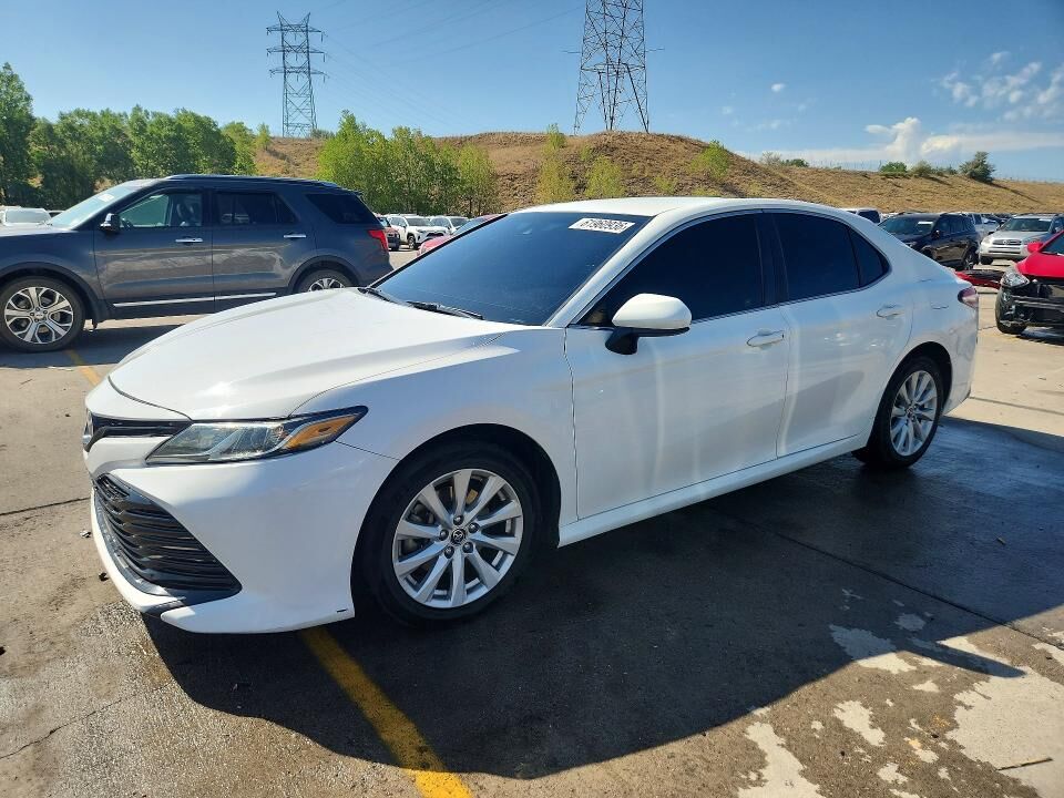2018 TOYOTA Camry