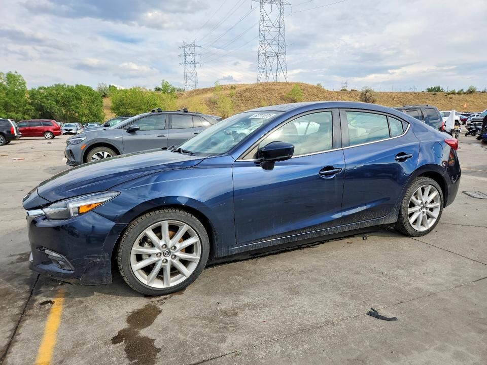 2017 MAZDA Mazda3