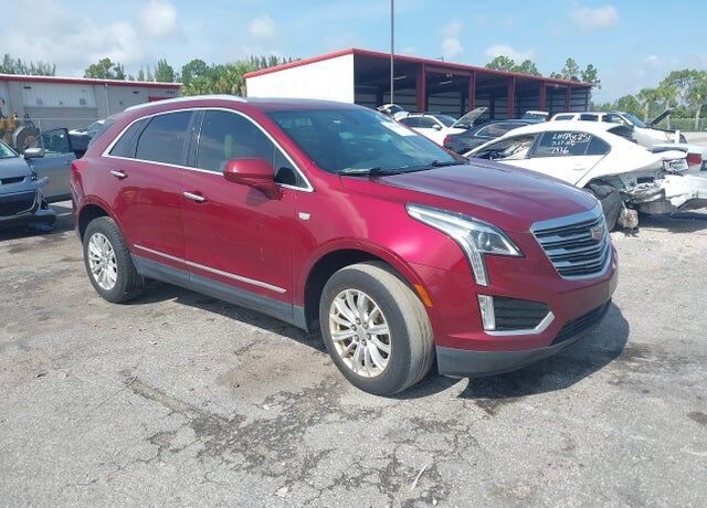 2017 CADILLAC XT5
