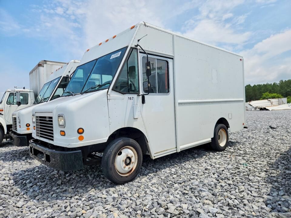 2011 FREIGHTLINER MT 45G Front Gasoline Engine Walk in Van Chassis