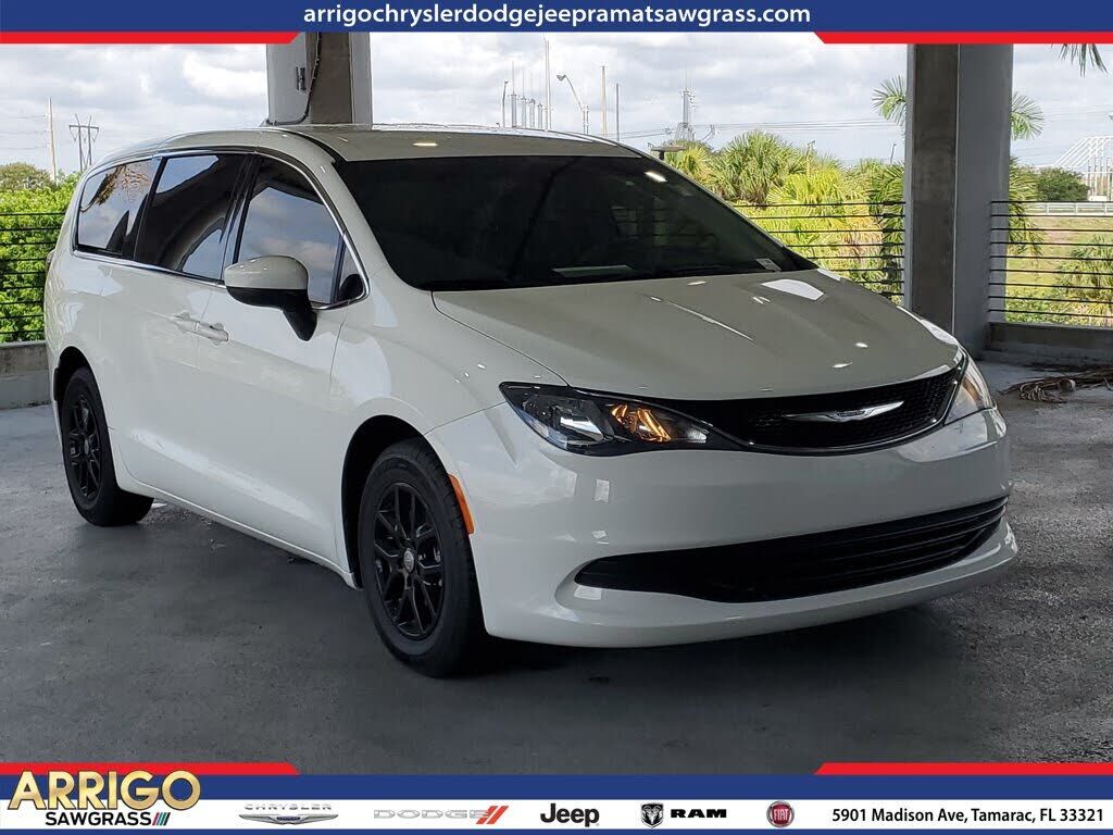 2017 CHRYSLER Pacifica