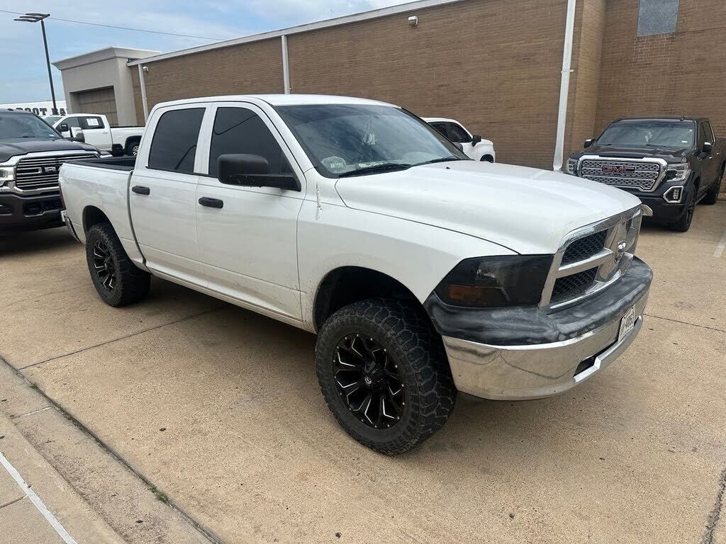 2011 DODGE Ram
