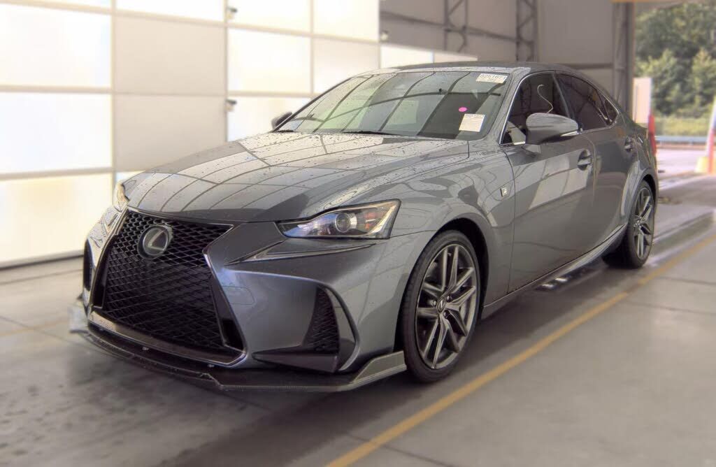 2018 LEXUS IS