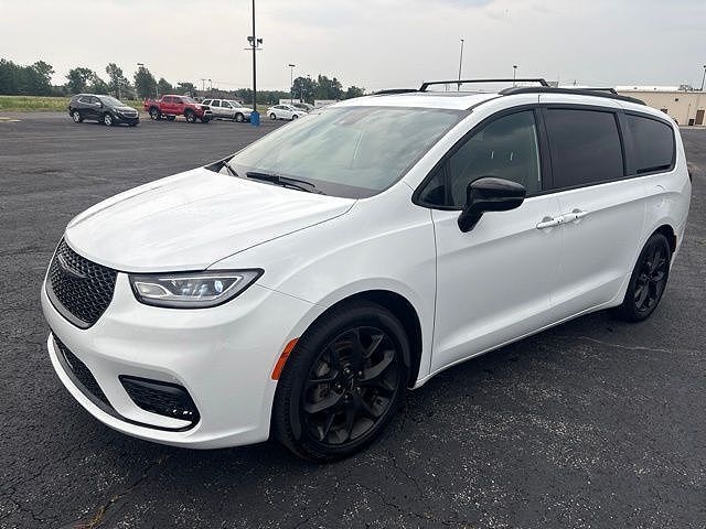 2024 CHRYSLER Pacifica