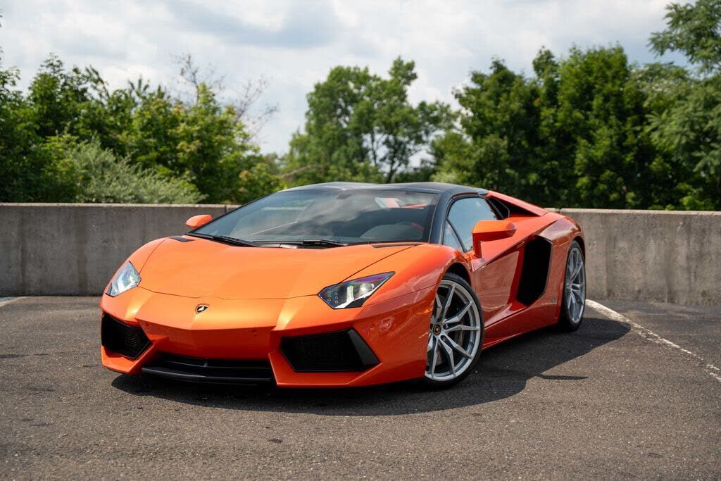 2014 LAMBORGHINI Aventador