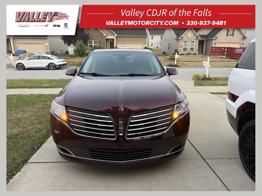 2018 LINCOLN MKT