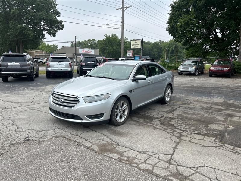 2015 FORD Taurus