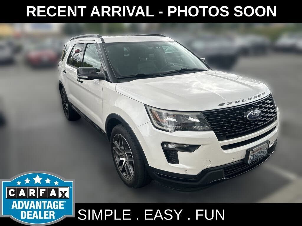 2018 FORD Explorer
