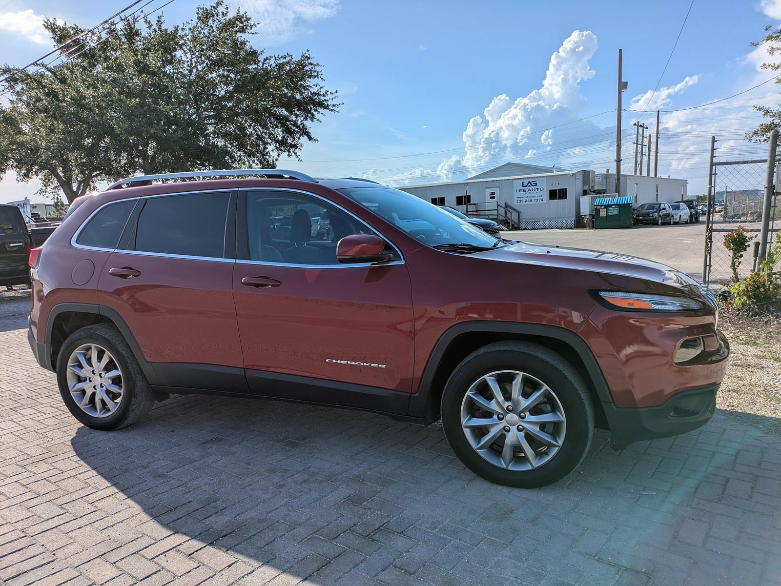 2017 JEEP Cherokee