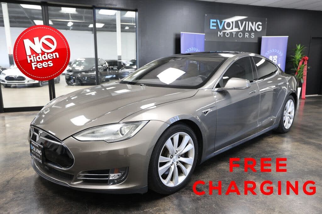 2016 TESLA Model S