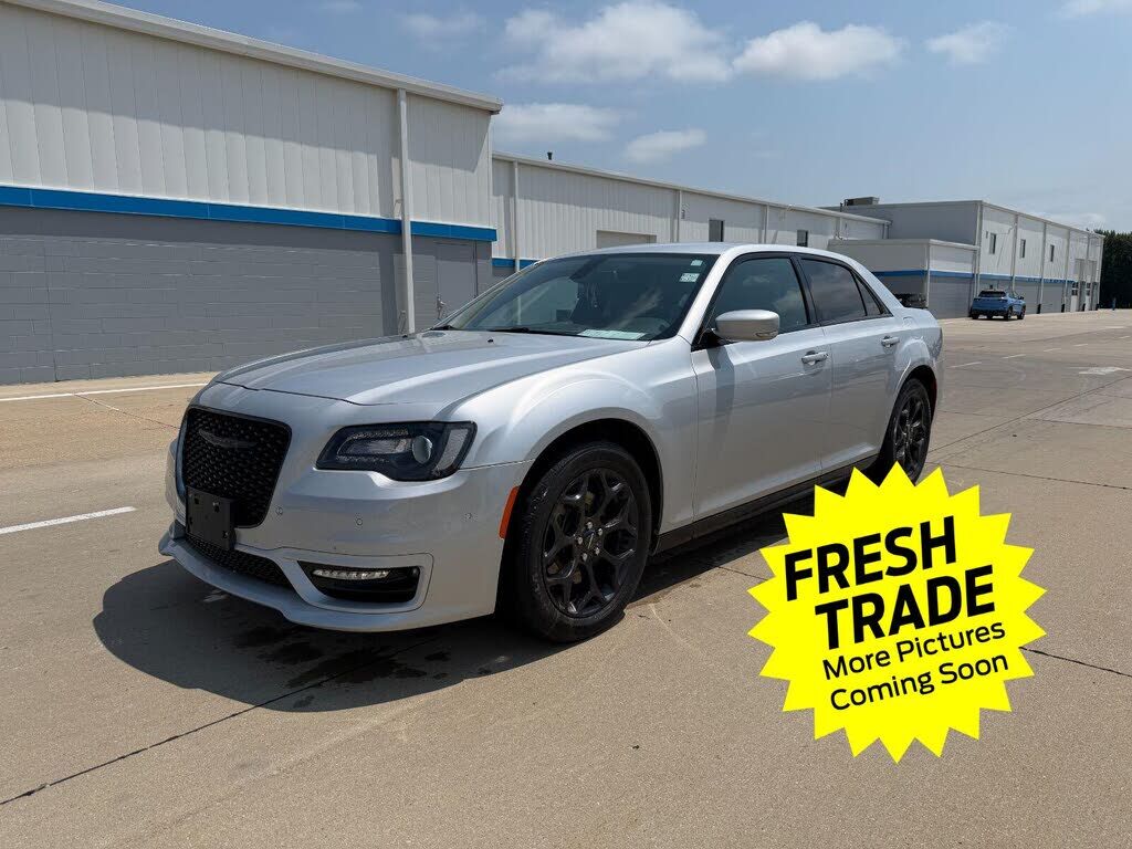 2021 CHRYSLER 300
