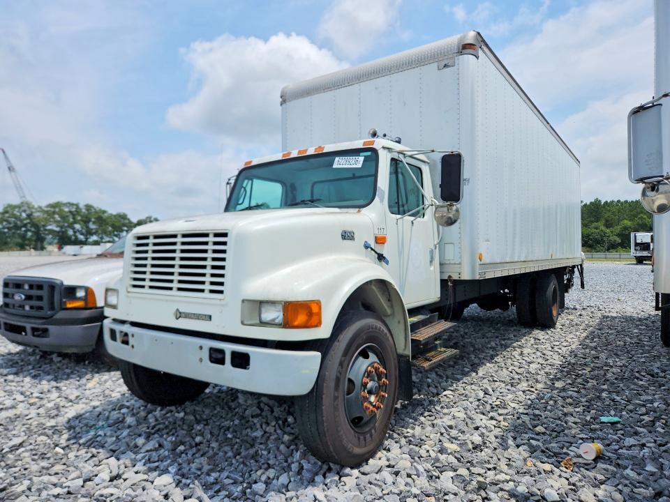 2002 INTERNATIONAL 4700