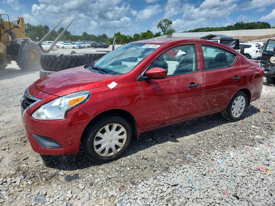 2019 NISSAN Versa