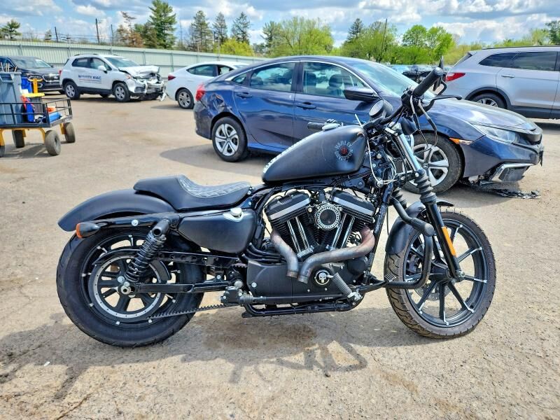 2022 HARLEY DAVIDSON Iron 883