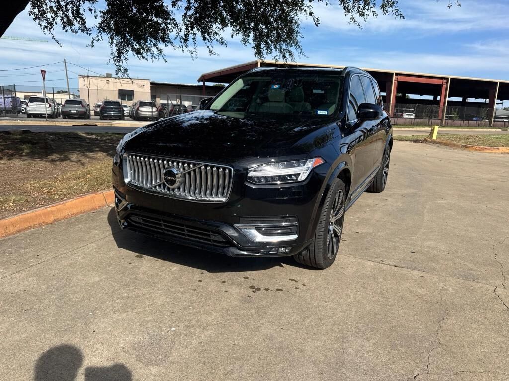 2023 VOLVO XC90