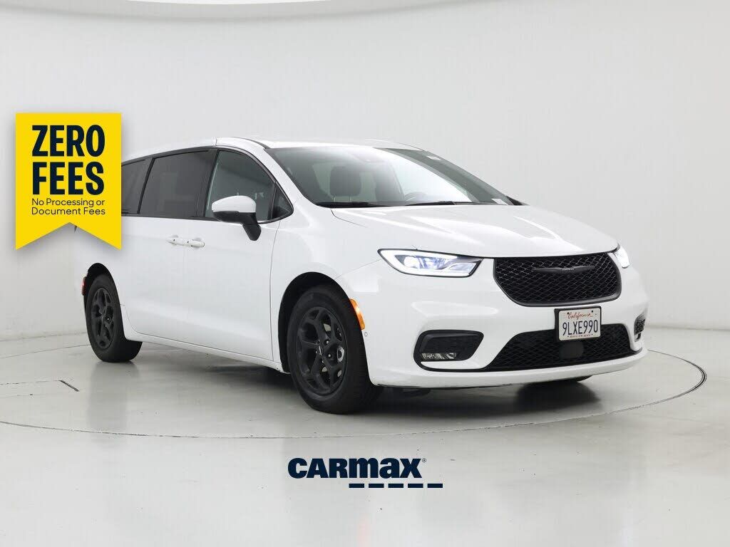 2023 CHRYSLER Pacifica