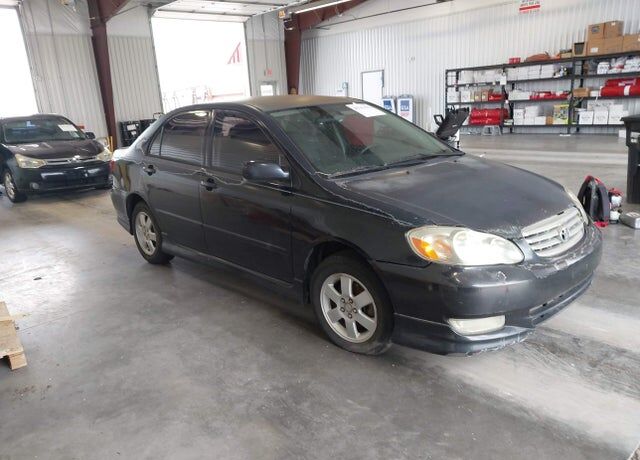 2004 TOYOTA Corolla