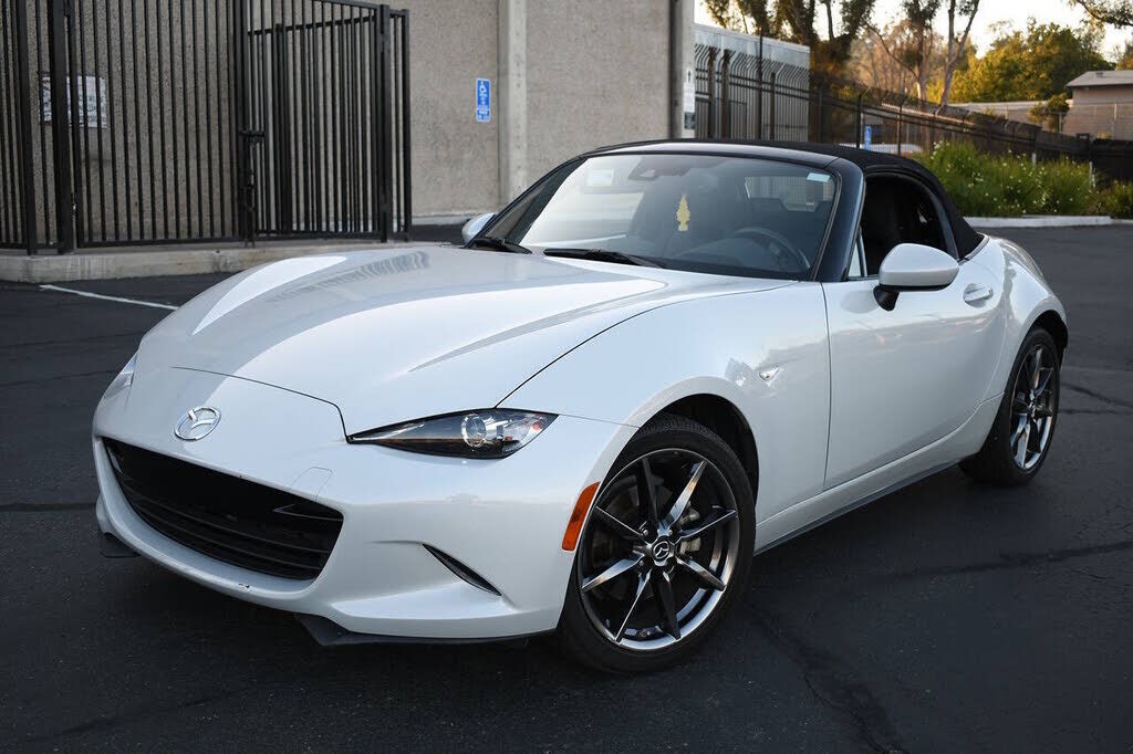 2019 MAZDA MX-5