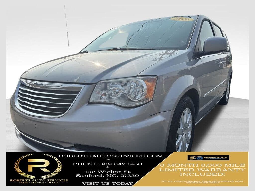 2016 CHRYSLER Town and Country